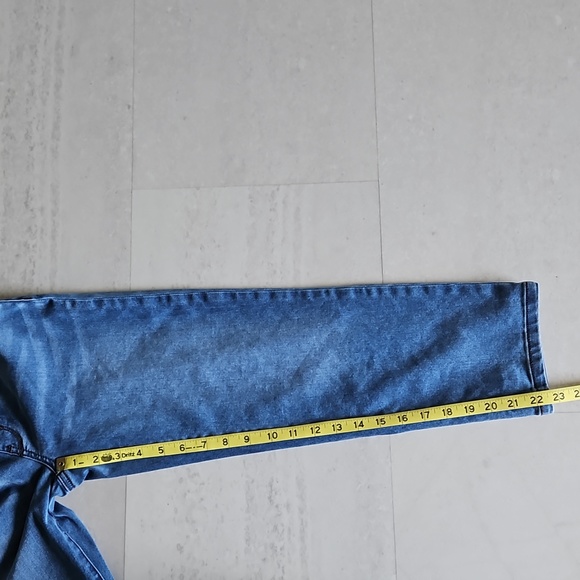 Womens Sonoma Capri length jean - please read item about size - Picture 4 of 11